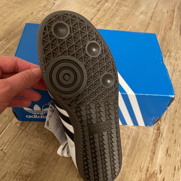 Brand new Adidas Samba Sneakers - Picture 3 of 3